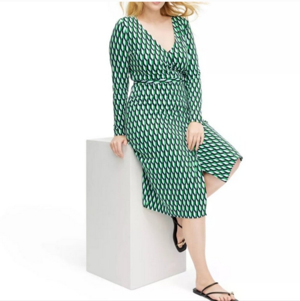 DVF Long Sleeve Green Arrow Wrap Dress Size XXL NWT